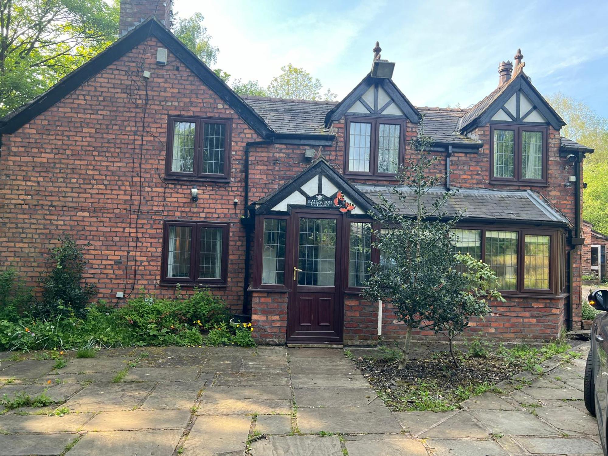 Rainsough Cottage Entire House Sleeps Upto 22 - Free Parking & Wifi - Manchester, Manchester